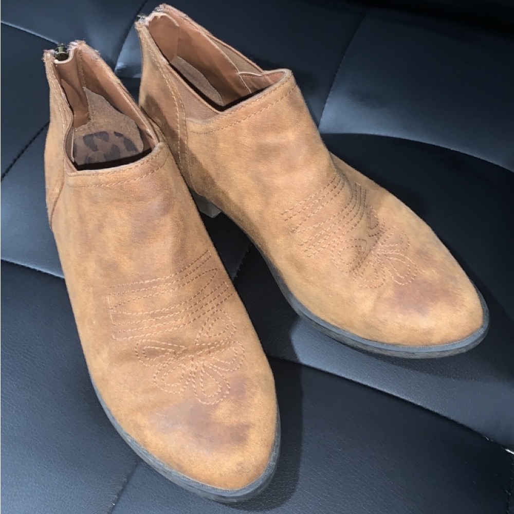 Brown Cowgirl Booties